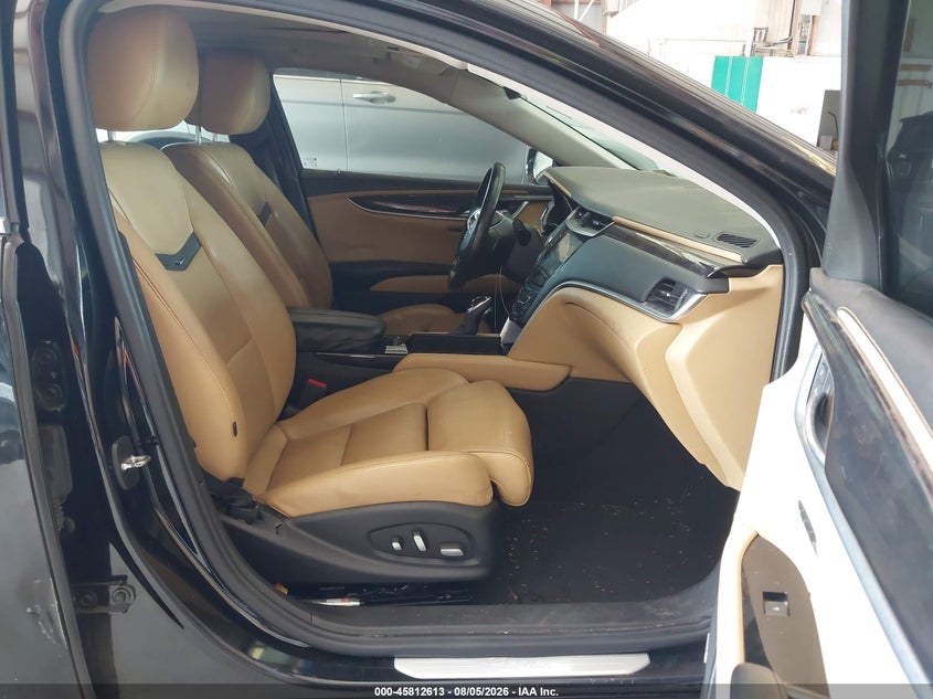 2014 CADILLAC XTS auction photo 5