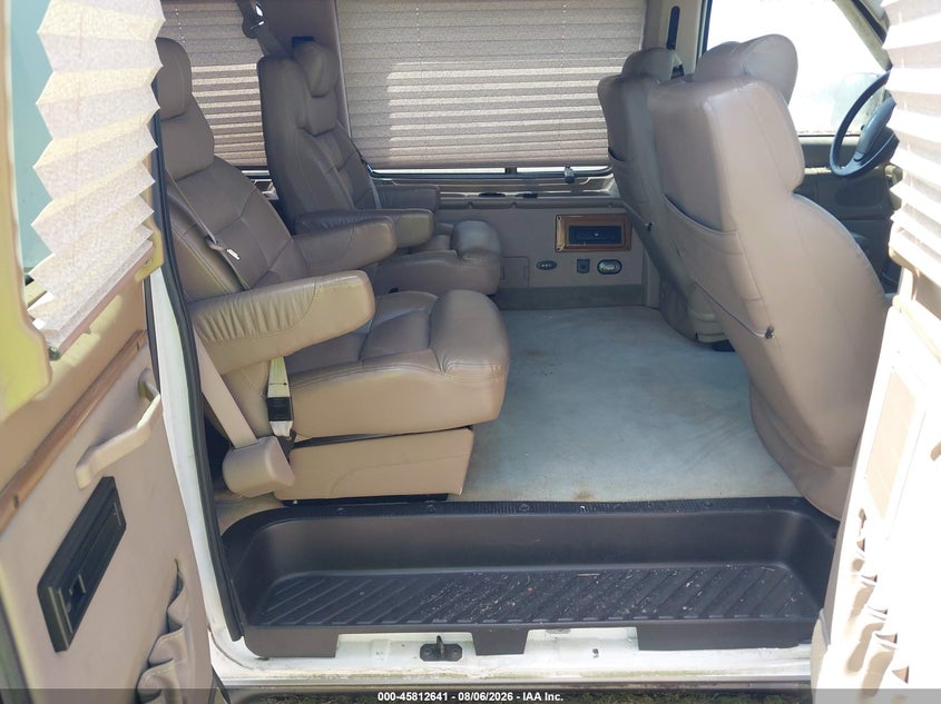 2003 FORD E-150 auction photo 8