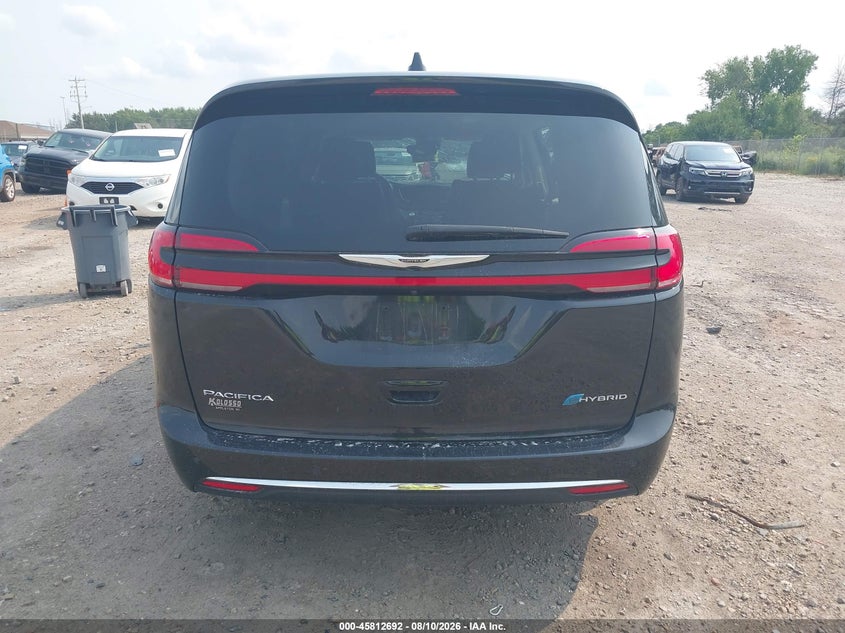 CHRYSLER PACIFICA HYBRID - zdjęcie 16