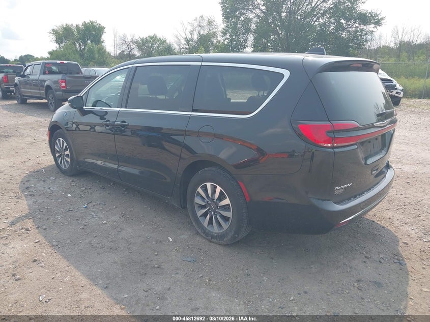 2023 CHRYSLER PACIFICA HYBRID auction photo 3