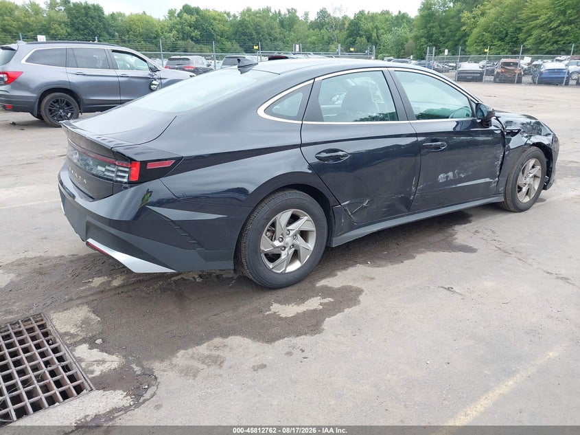 2025 HYUNDAI SONATA SE · Фото 4