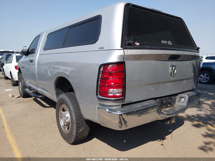 Vin: 3c6ld5at8cg324568, lot: 46311615, ram 2500 st 20123
