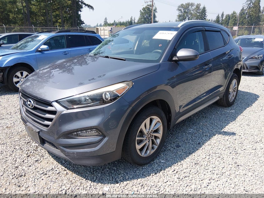 Vin: km8j33a40hu266066, lot: 46311676, hyundai tucson se 20172