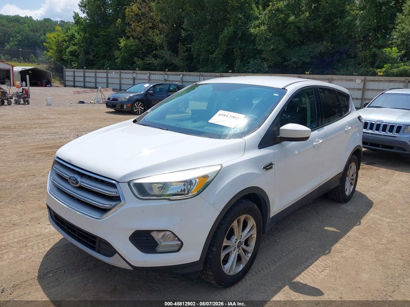 Vin: 1fmcu0gd5hud47169, lot: 46311748, ford escape se 20172