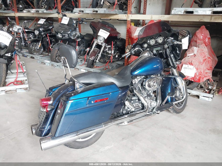2009 HARLEY-DAVIDSON FLHX auction photo 4