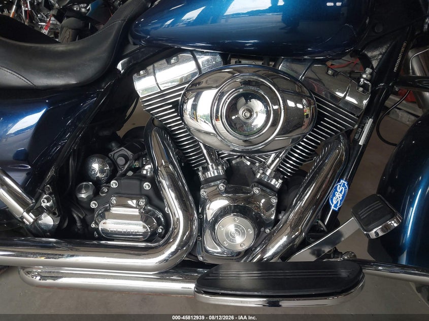 2009 HARLEY-DAVIDSON FLHX auction photo 8
