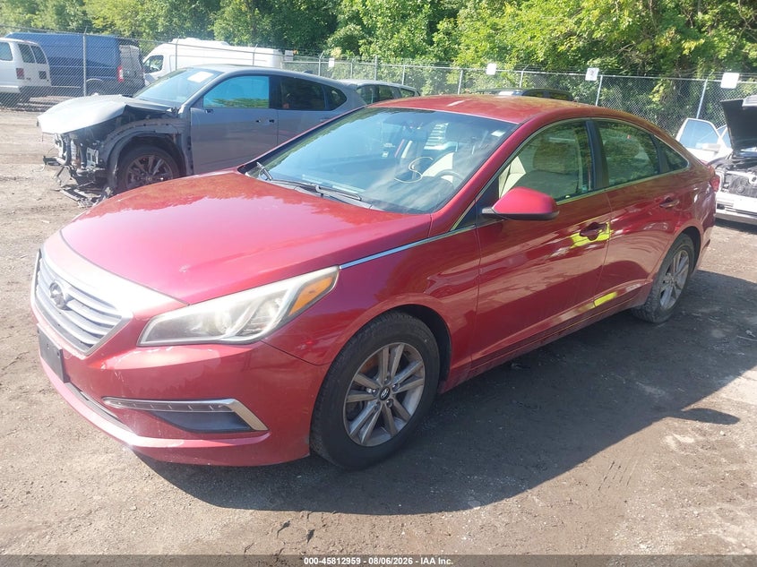 2015 HYUNDAI SONATA auction photo 2