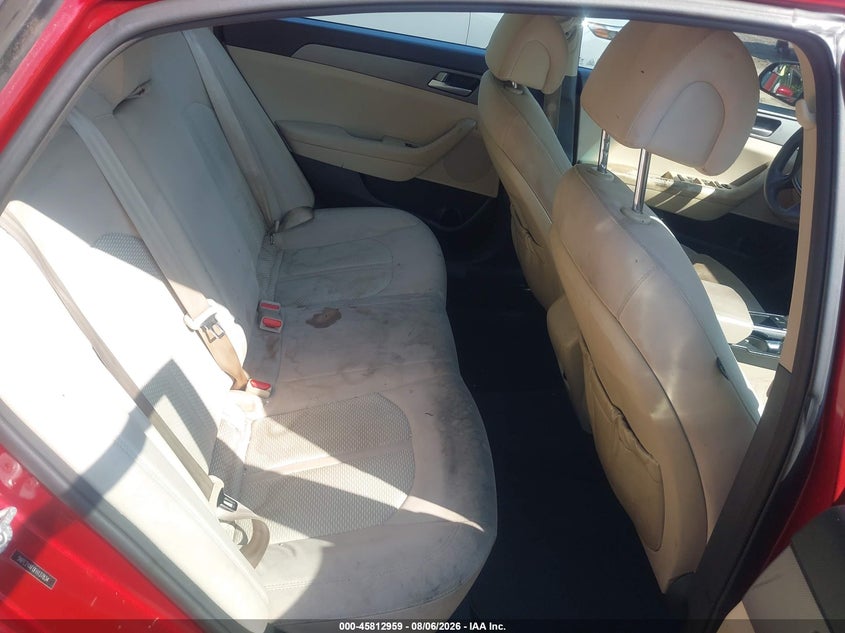 2015 HYUNDAI SONATA auction photo 8