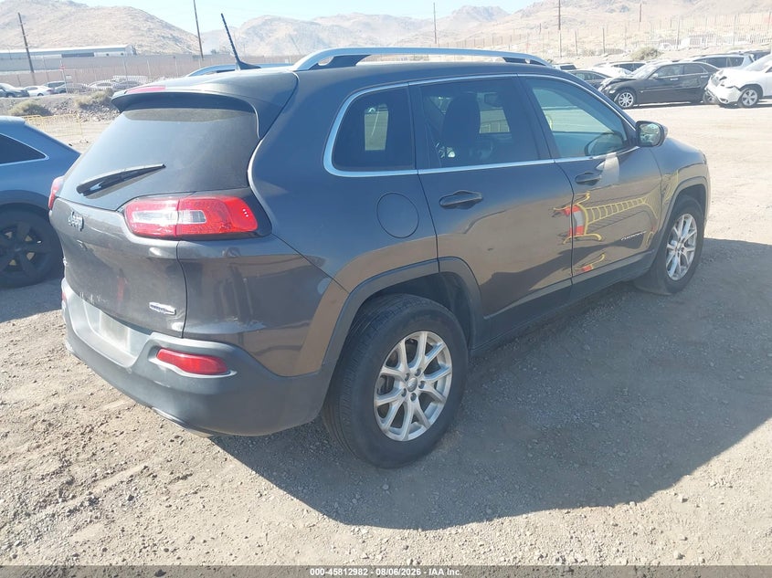 2018 JEEP CHEROKEE auction photo 4