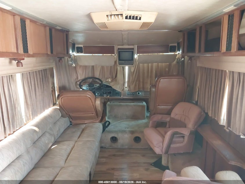 1988 OSHKOSH MOTOR TRUCK CO. CONVENTIONAL auction photo 5