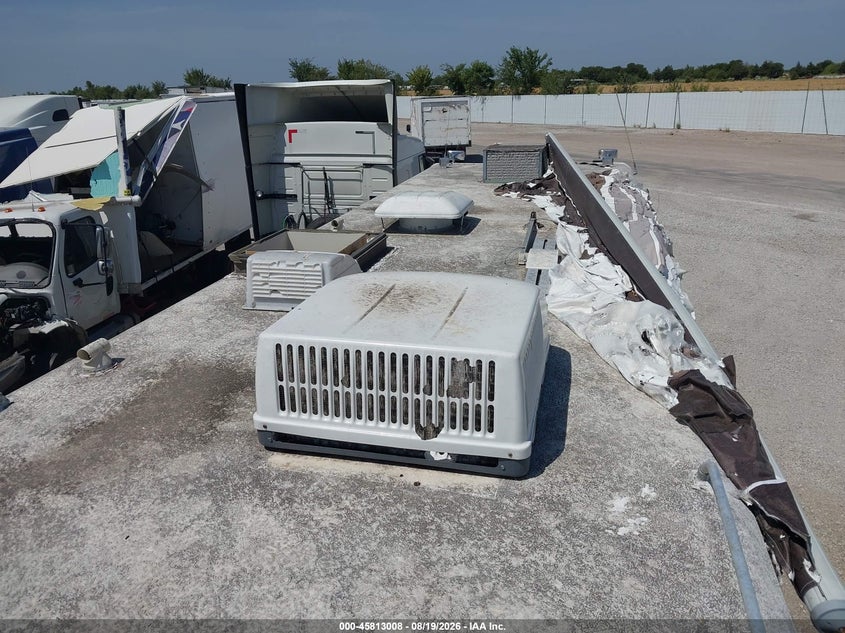 1988 OSHKOSH MOTOR TRUCK CO. CONVENTIONAL auction photo 6