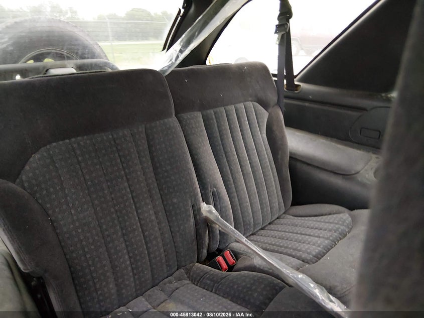 1998 CHEVROLET BLAZER auction photo 8