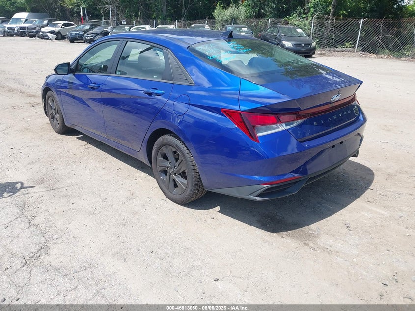 2021 HYUNDAI ELANTRA auction photo 3