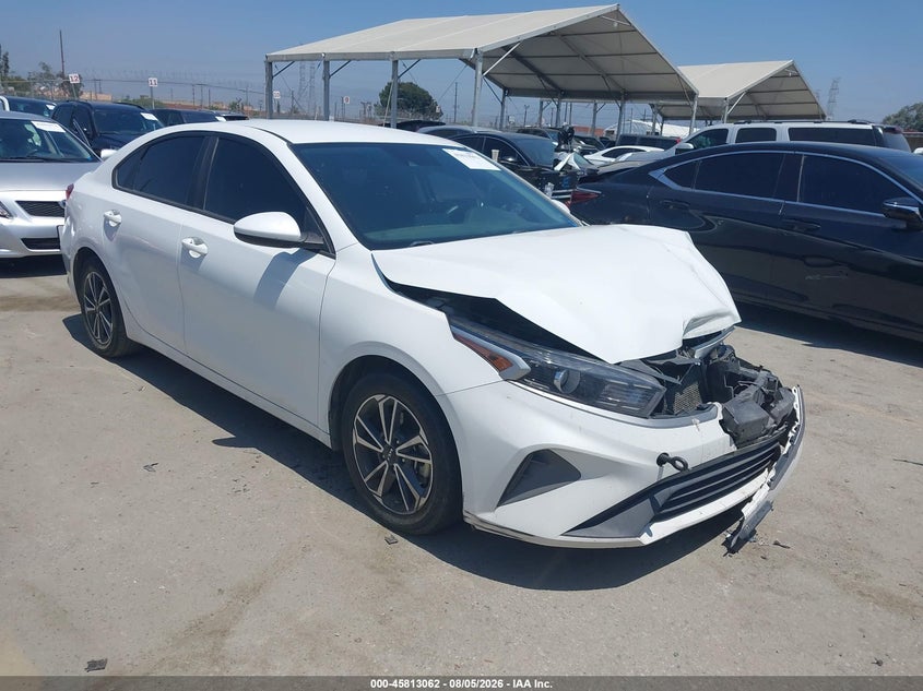 Vin: 3kpf24ad5pe554696, lot: 46311908, kia forte lxs 2023 img_1