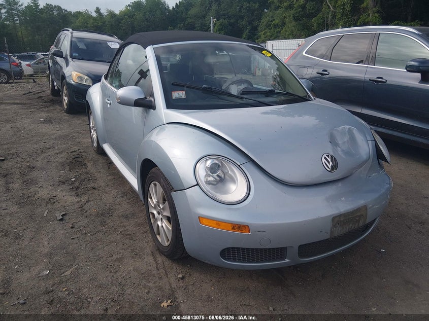 2010 VOLKSWAGEN NEW BEETLE auction photo 1