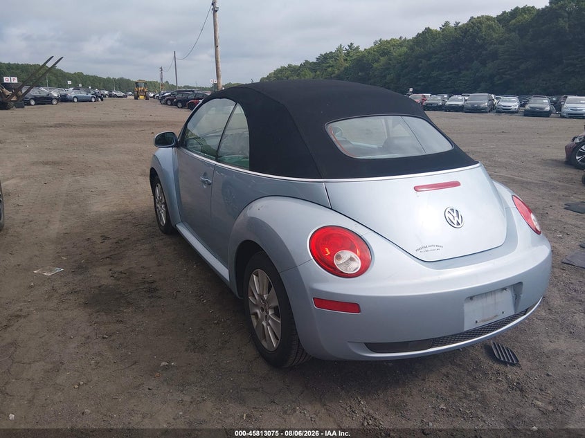 2010 VOLKSWAGEN NEW BEETLE auction photo 3