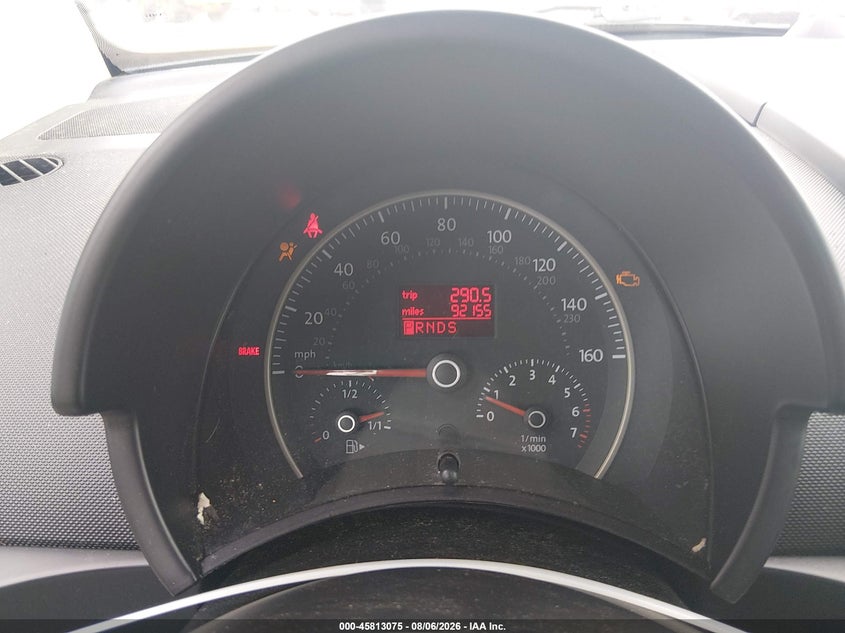 2010 VOLKSWAGEN NEW BEETLE auction photo 7