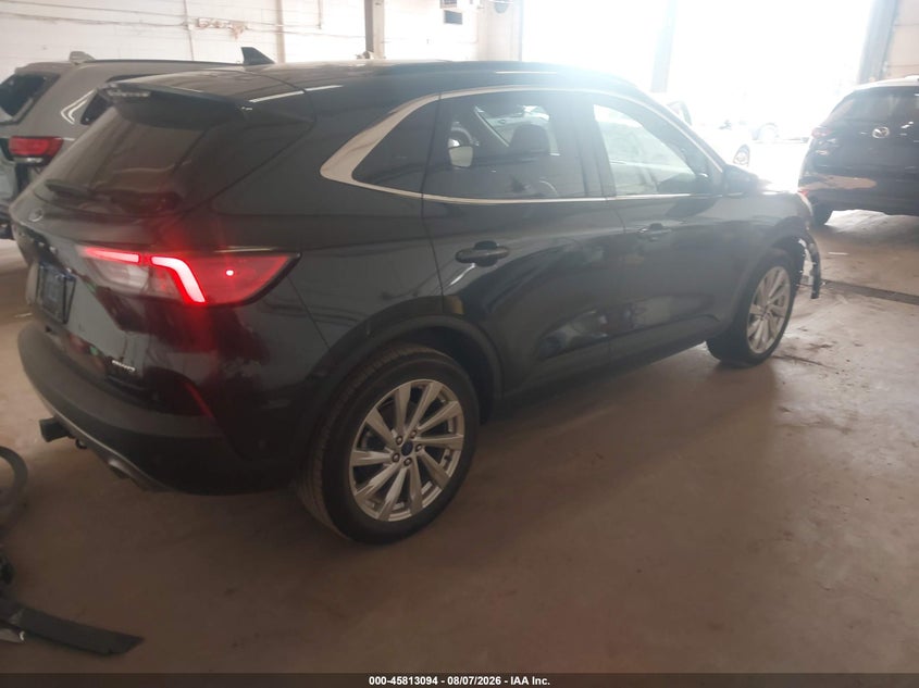 Vin: 1fmcu9j90nub57591, lot: 46311940, ford escape titanium 20224