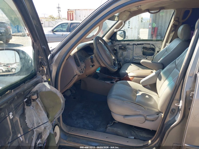 2004 TOYOTA TUNDRA auction photo 5