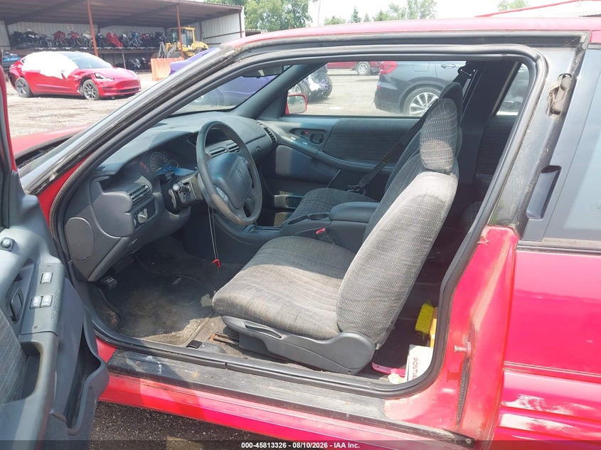 1996 PONTIAC GRAND PRIX auction photo 5