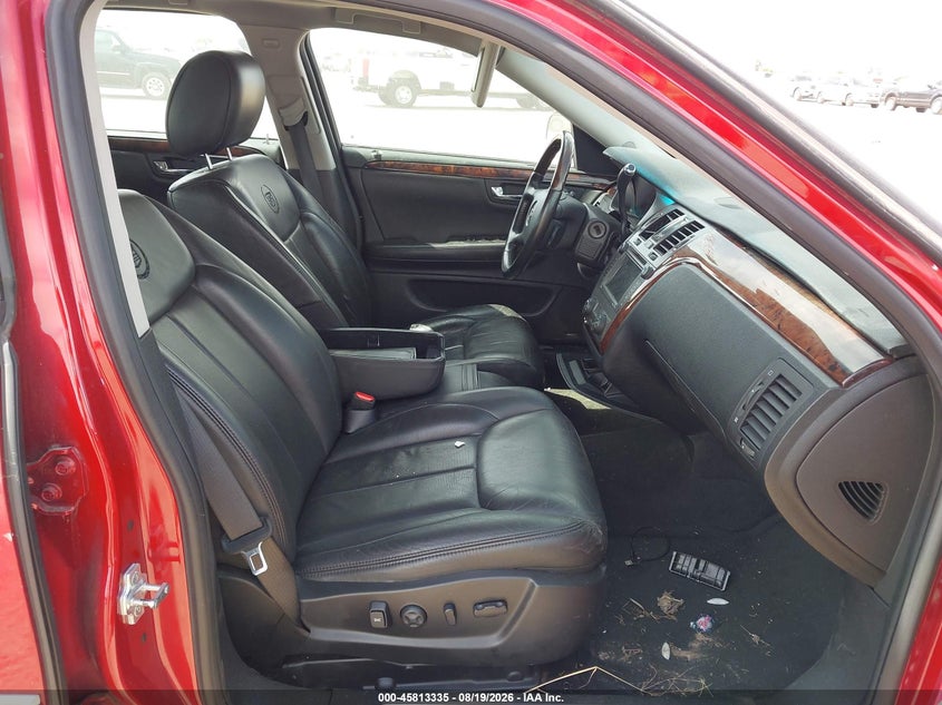 2011 CADILLAC DTS auction photo 5