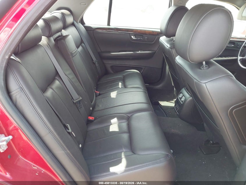 2011 CADILLAC DTS auction photo 8