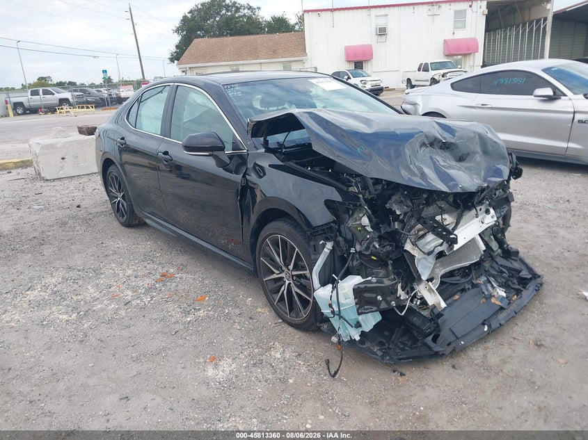 2024 TOYOTA CAMRY auction photo 1