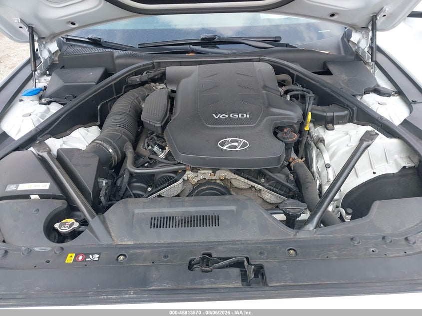 HYUNDAI GENESIS 2016 VIN KMHGN4JE3GU137529