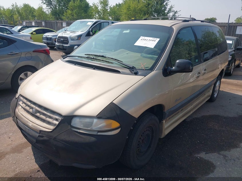 1999 PLYMOUTH GRAND VOYAGER auction photo 2