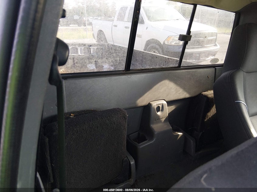 2005 MAZDA B3000 auction photo 8