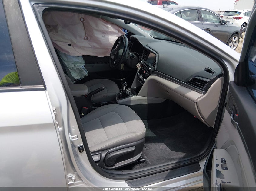 2019 HYUNDAI ELANTRA auction photo 5