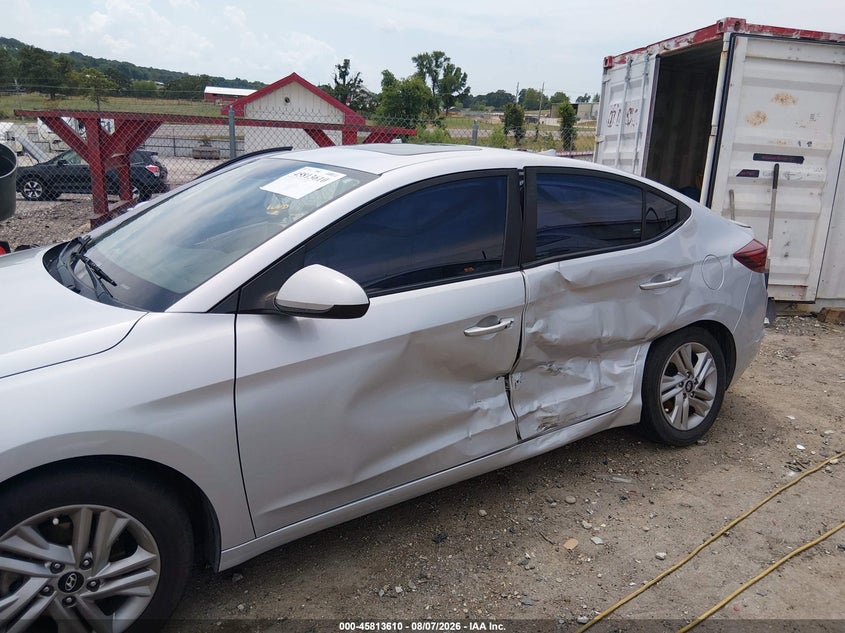 2019 HYUNDAI ELANTRA auction photo 6
