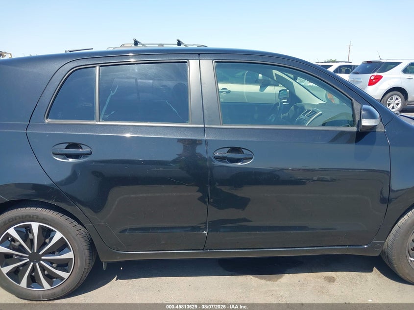 2012 SCION XD · Фото 13