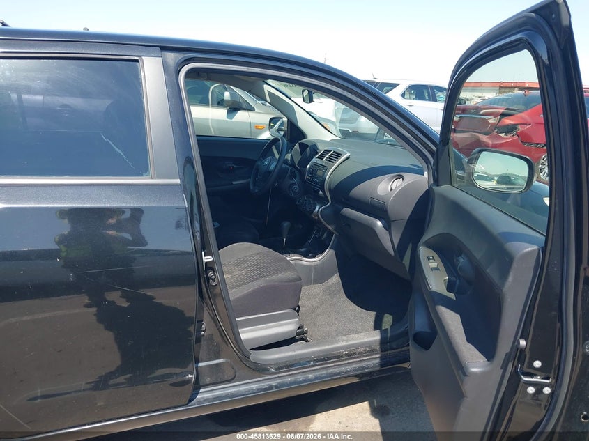 2012 SCION XD · Фото 5