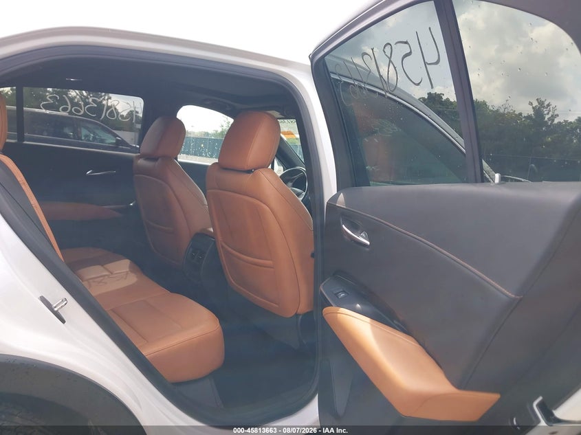 2021 CADILLAC XT4 auction photo 8