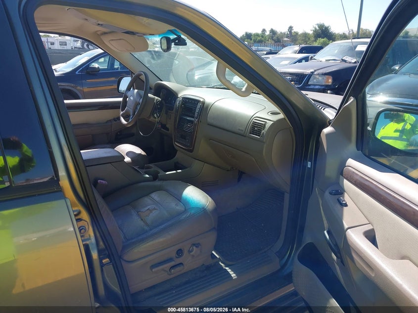 2004 FORD EXPLORER auction photo 5