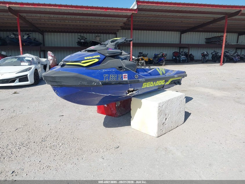2020 SEADOO WAKE PRO 230 auction photo 2