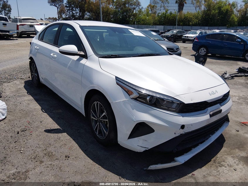 2023 KIA FORTE auction photo 1