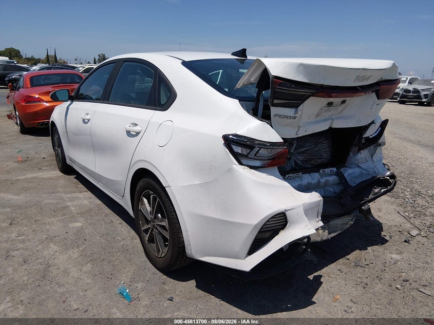 2023 KIA FORTE auction photo 3