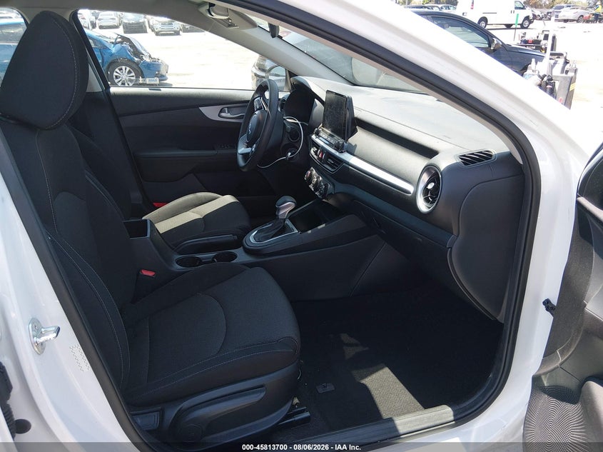 2023 KIA FORTE auction photo 5
