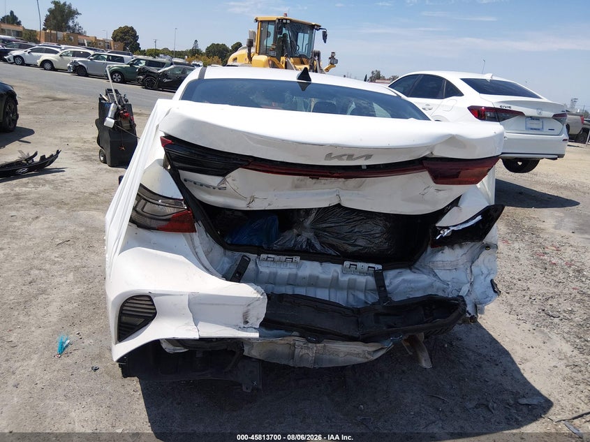 2023 KIA FORTE auction photo 6