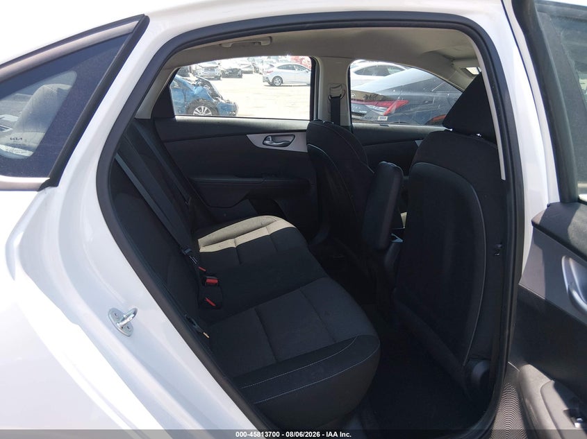 2023 KIA FORTE auction photo 8