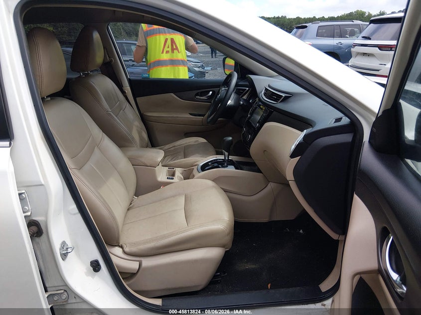 2016 NISSAN ROGUE auction photo 5