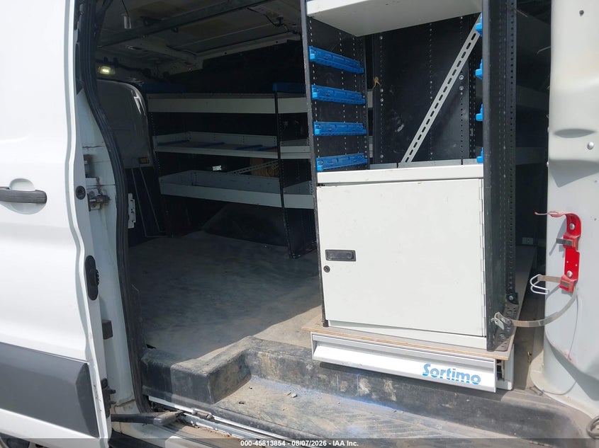 2017 FORD TRANSIT-250 · Photo 8