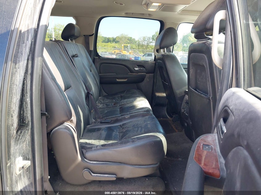 2010 CHEVROLET SUBURBAN 1500 auction photo 8