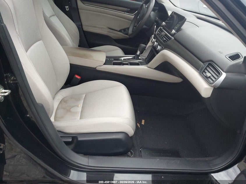 2018 HONDA ACCORD auction photo 5