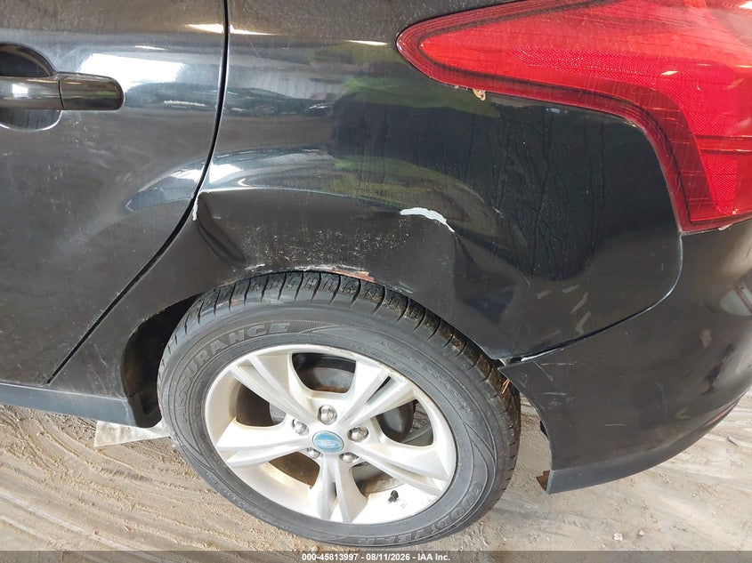 2013 FORD FOCUS auction photo 6