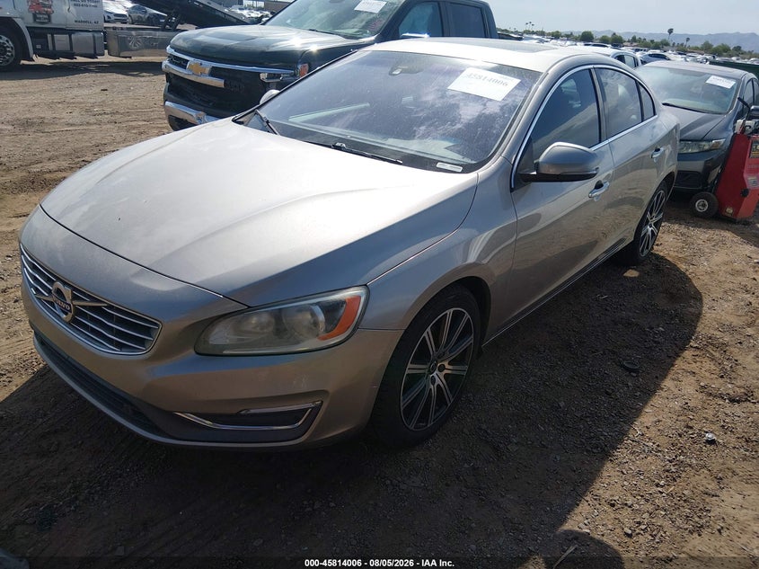 2016 VOLVO S60 INSCRIPTION auction photo 2