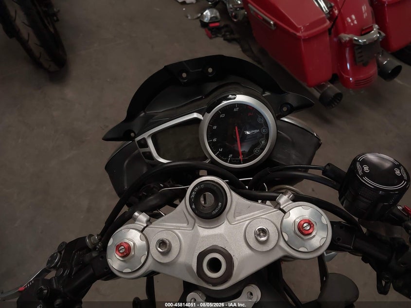 2014 TRIUMPH MOTORCYCLE STREET TRIPLE auction photo 7