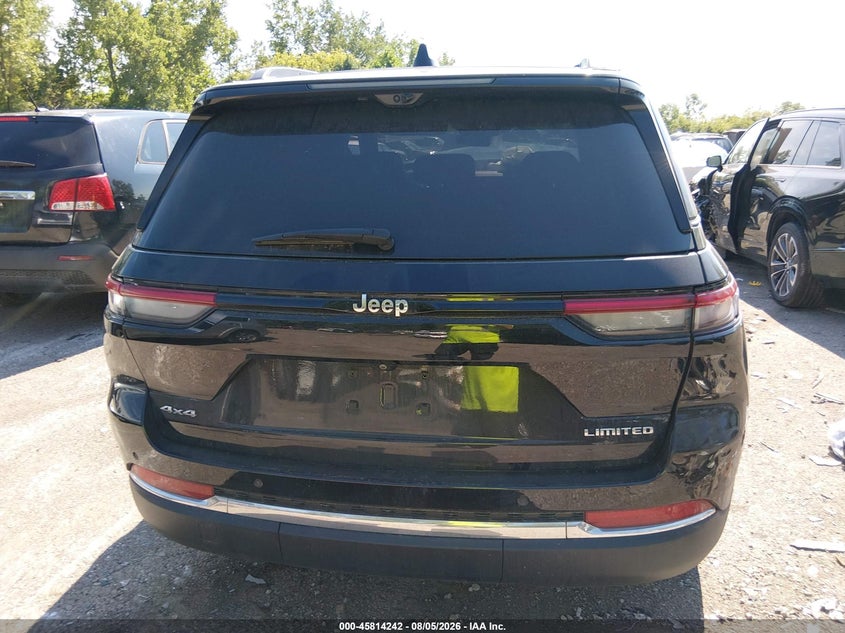JEEP GRAND CHEROKEE - zdjęcie 16